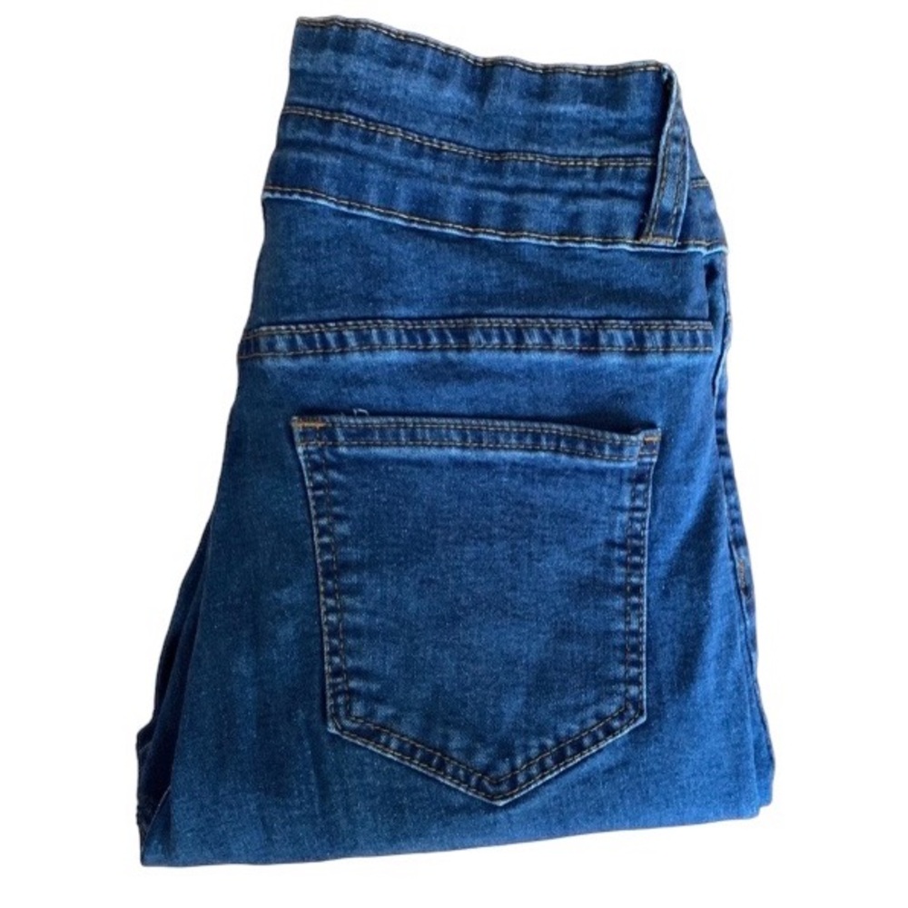 SHEIN Woman’s Two Buttons Up Jeans Blue Jeans Pants Skinny Slim leg Size Medium
